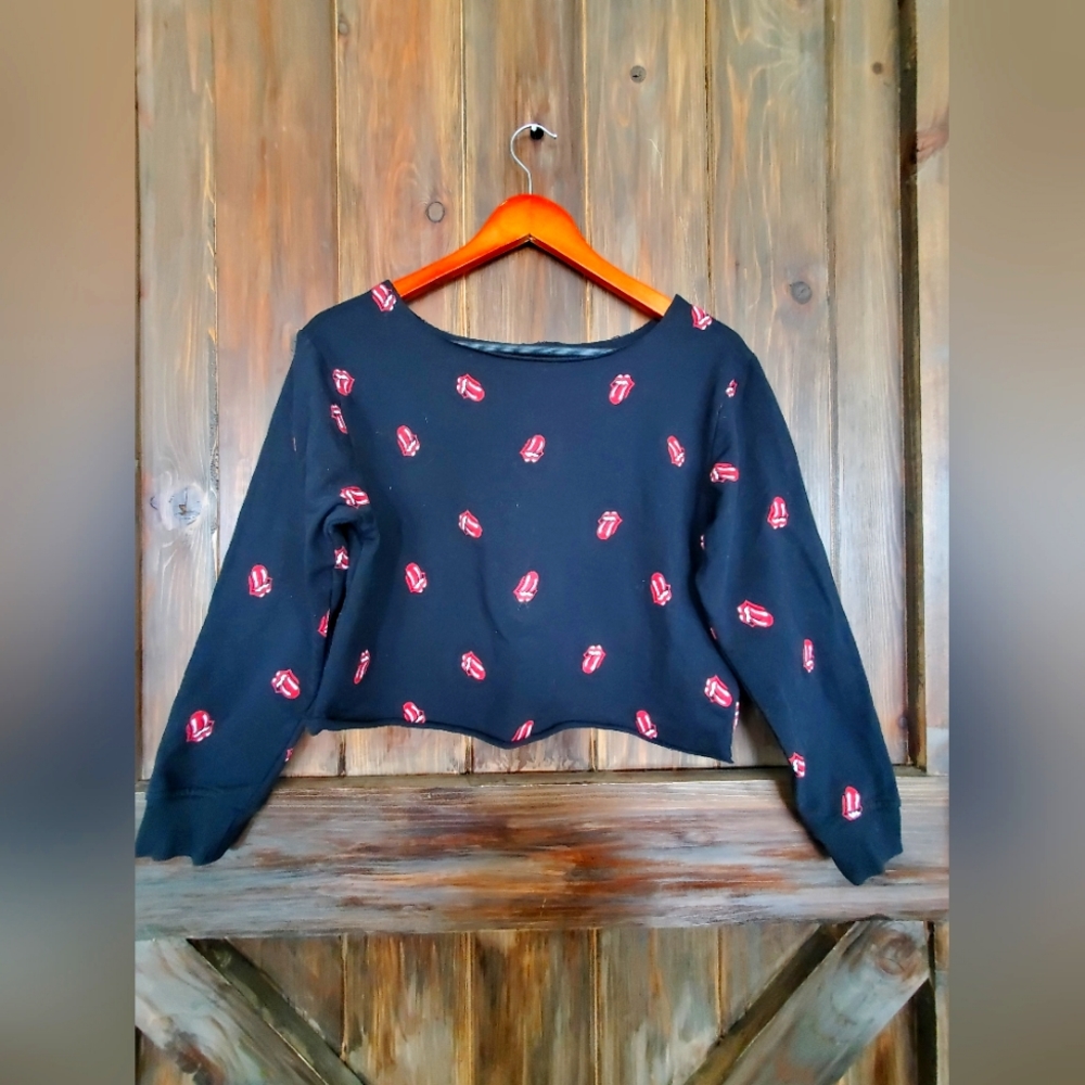 Rolling stones Cropped/Off shoulder Long Sleeve